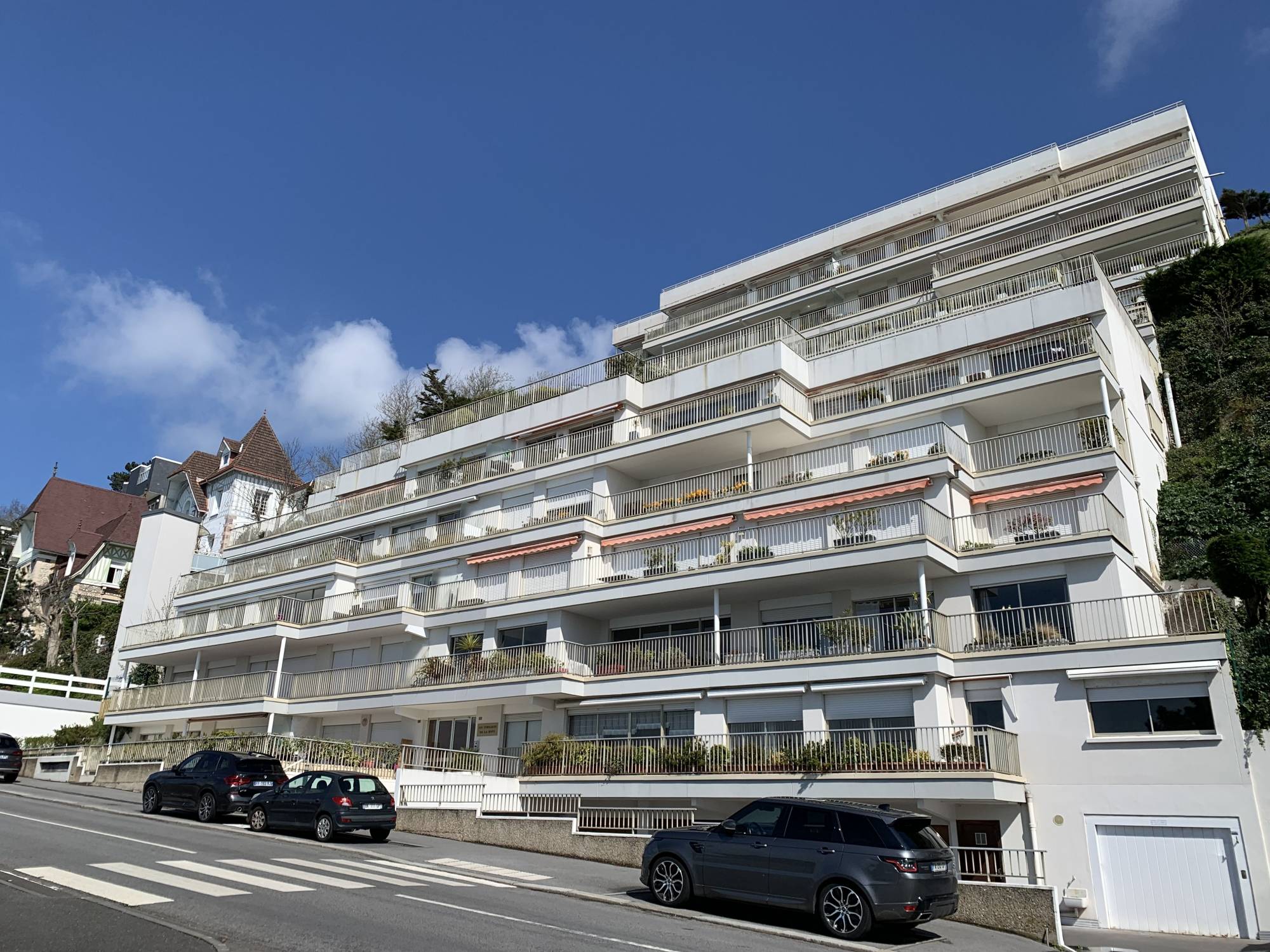 Entrepôts à la vente Sainte-Adresse