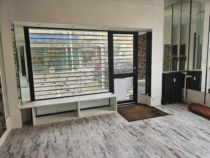 A louer local avec belle vitrine