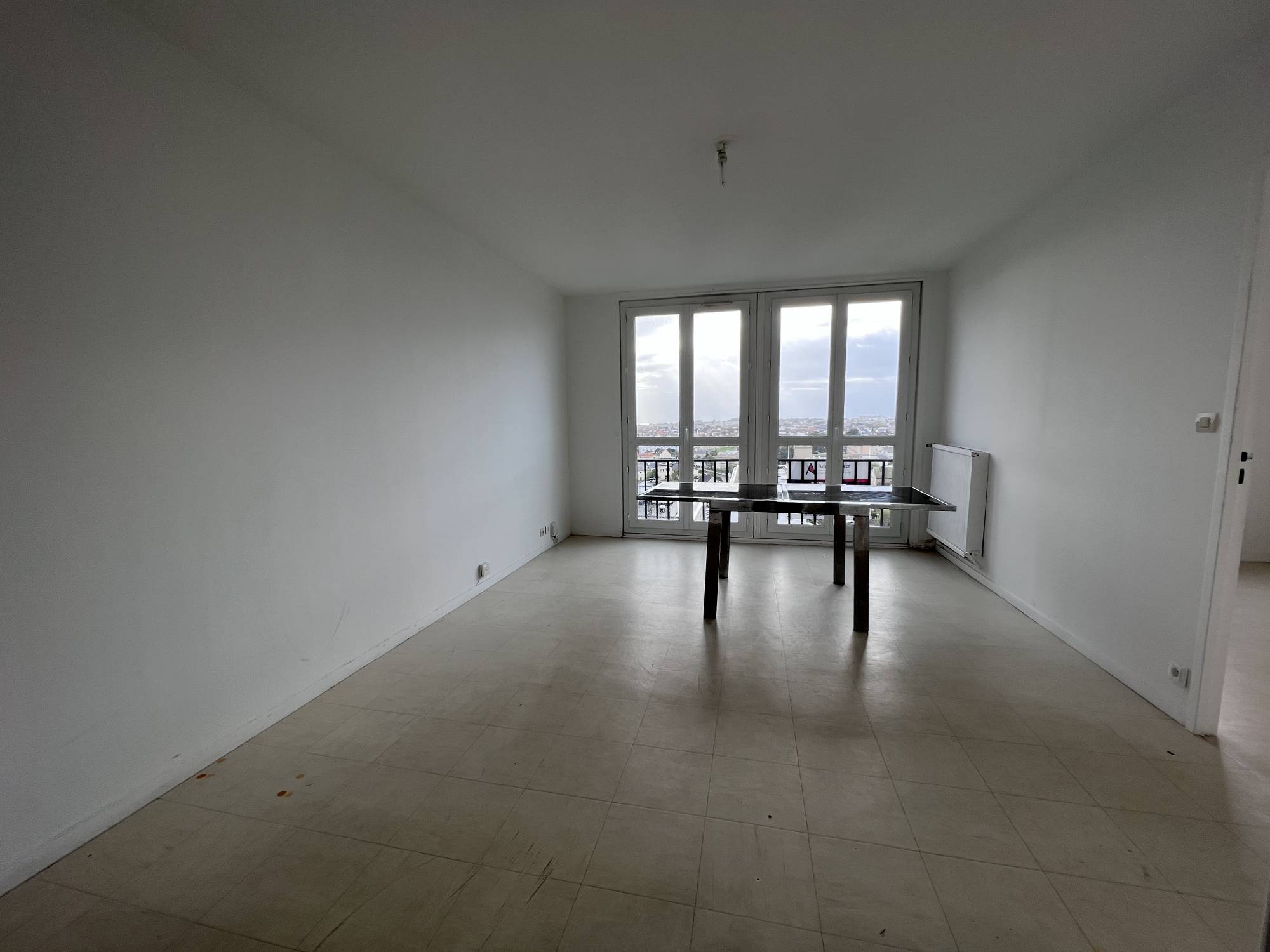 Acheter un appartement avec un séjour en très bon état