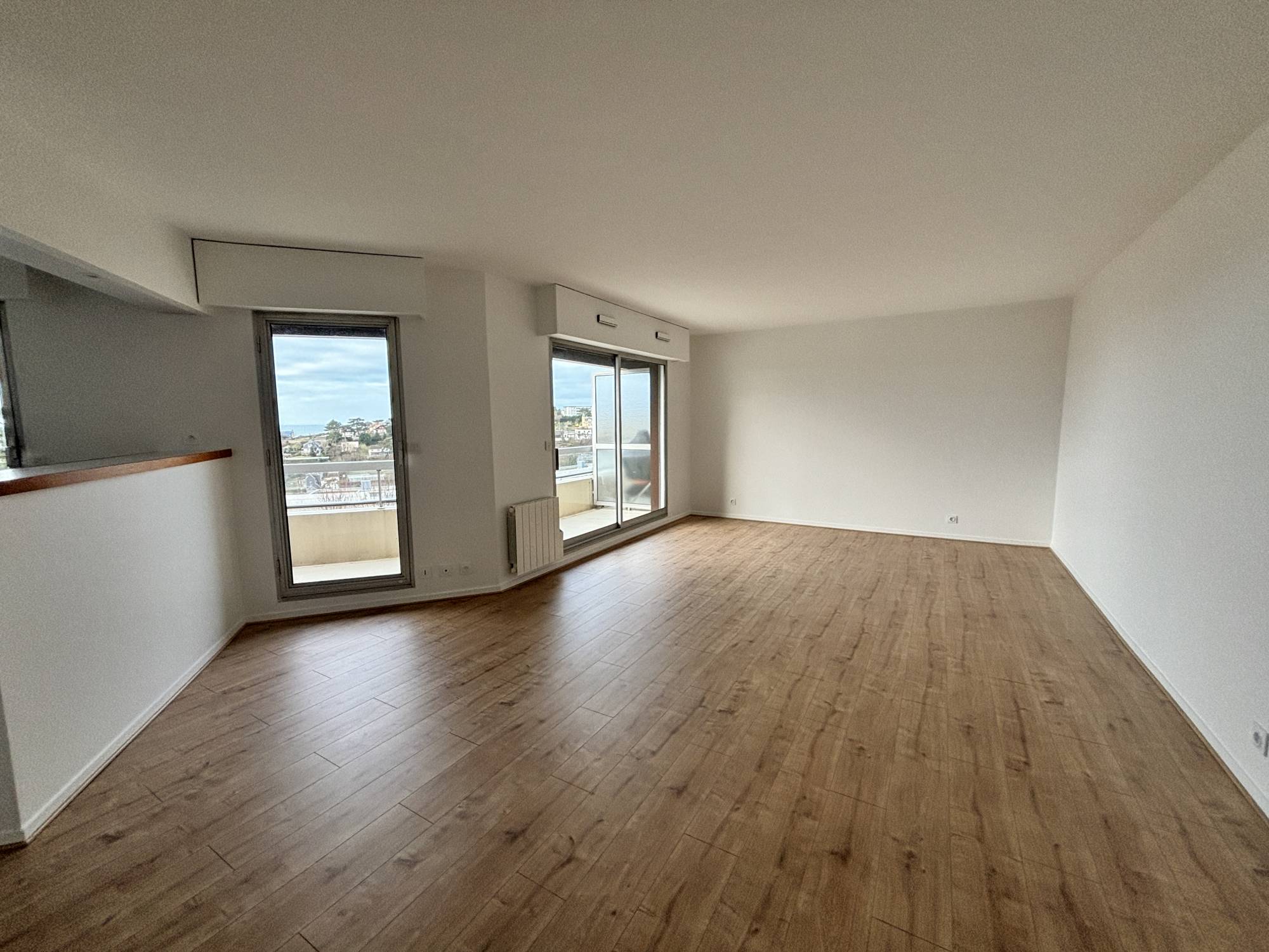 loue appartement F1 balcon saint adresse