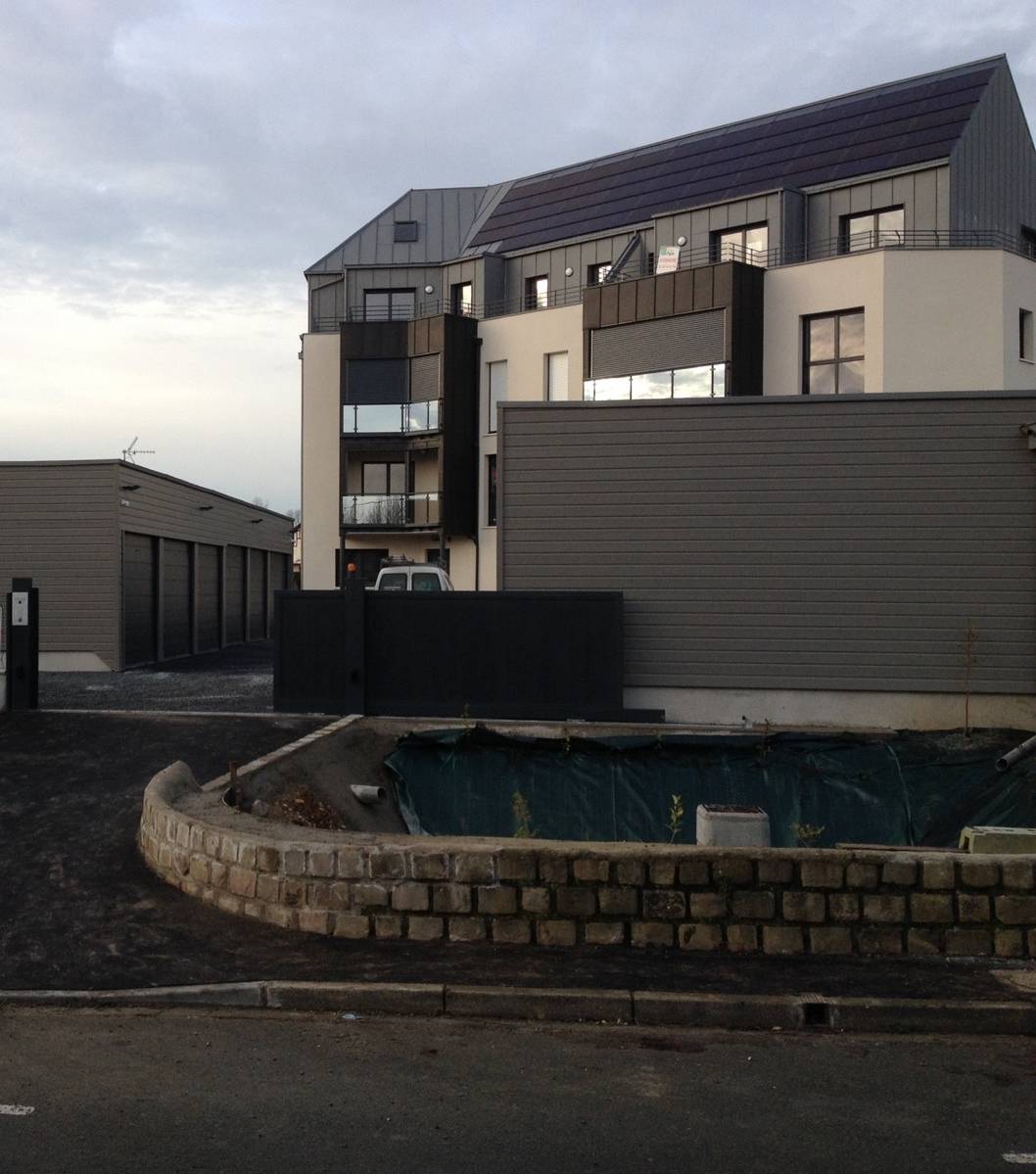 Adrian Parker loue appartement F3 à Yvetot