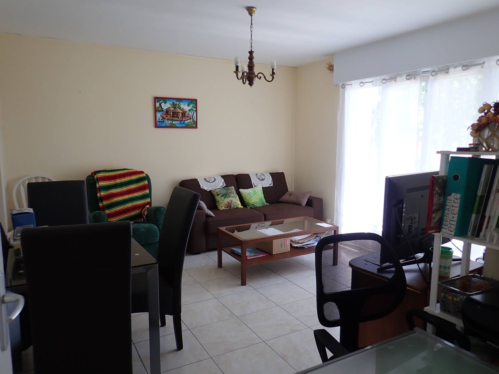 Séjour accès balcon