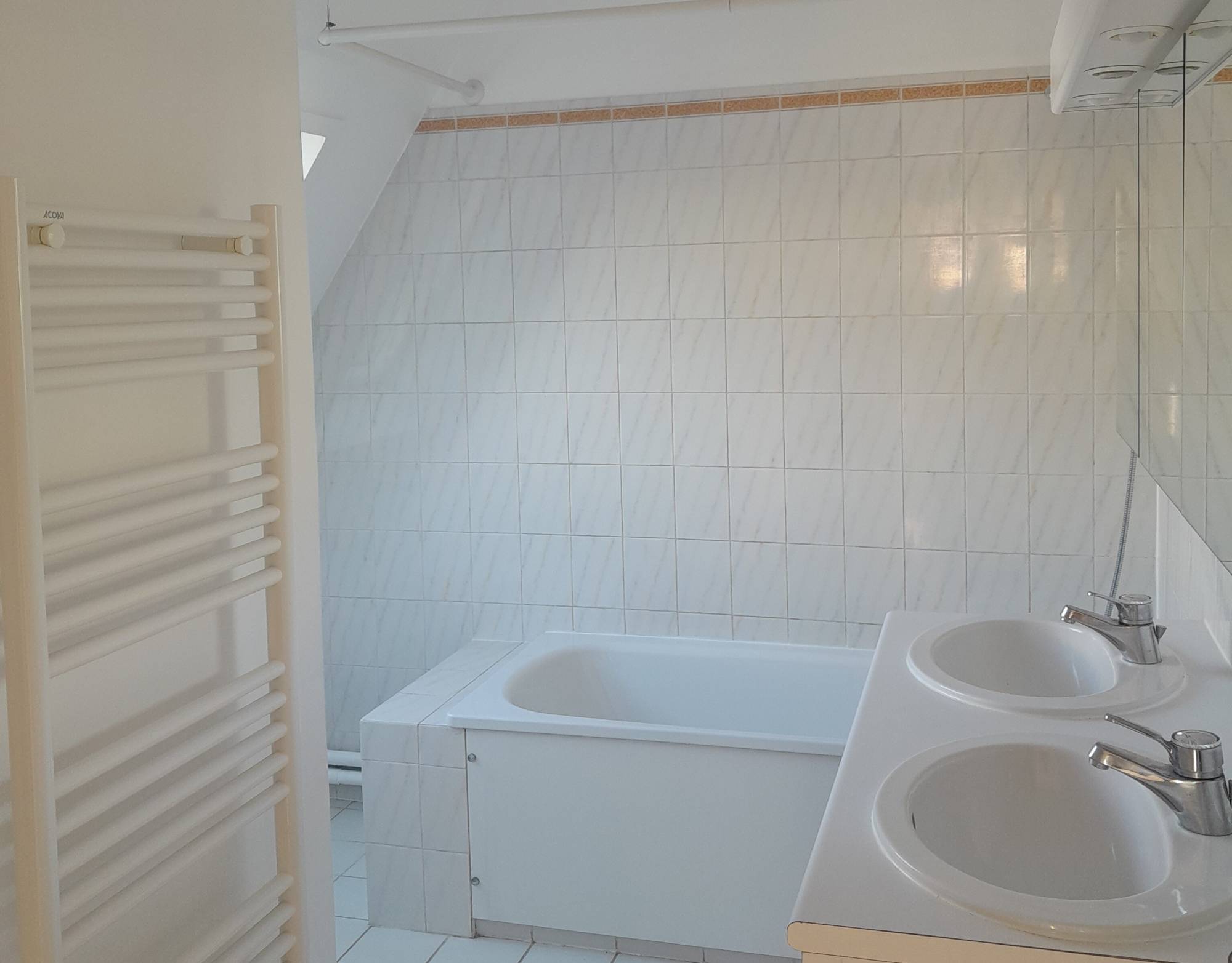 Loue bel appartement f3 bis