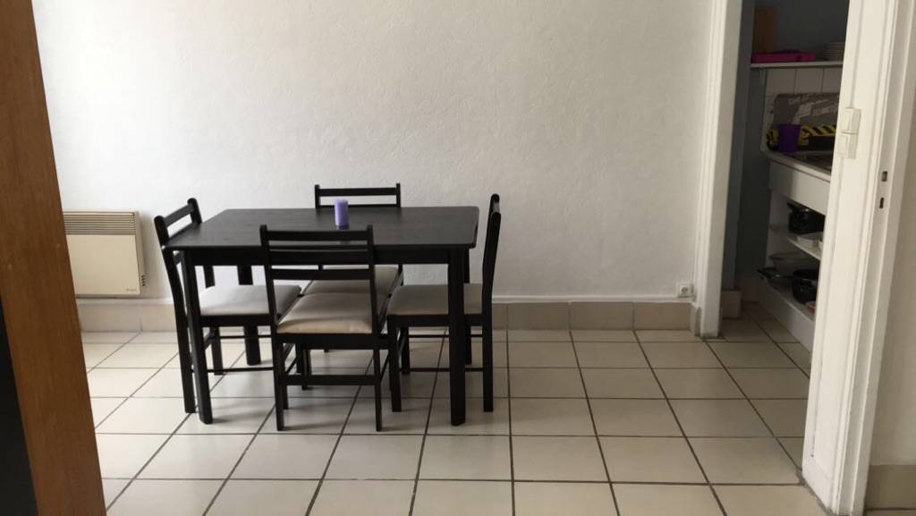 louez un appartement meublé à deux pas des commerces