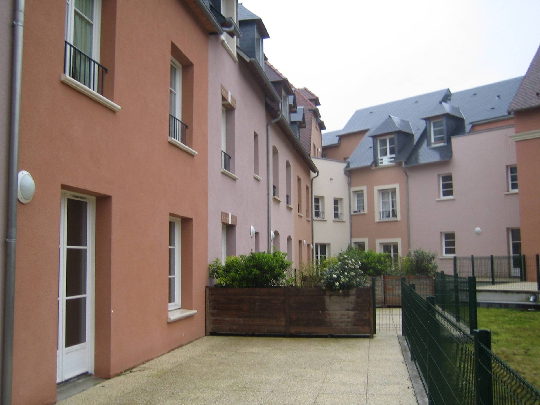 Trouver location F3 avec Agence Adrian Parker