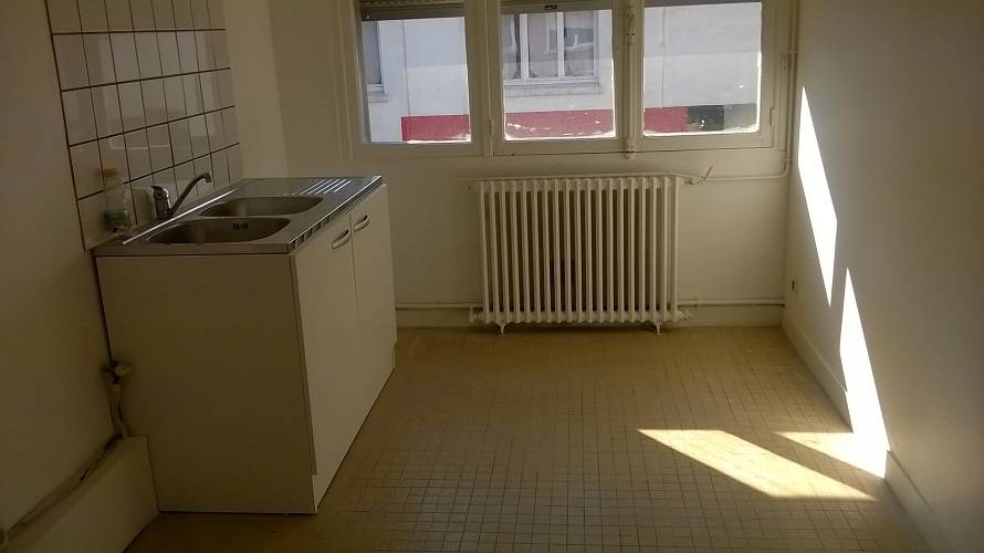 un appartement F3 d'environ 55 m²