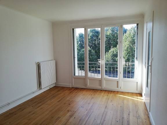 Trouver location appartement F3 avec Agence Adrian Parker