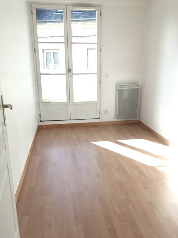 f3 en location dans les rue piétonnes