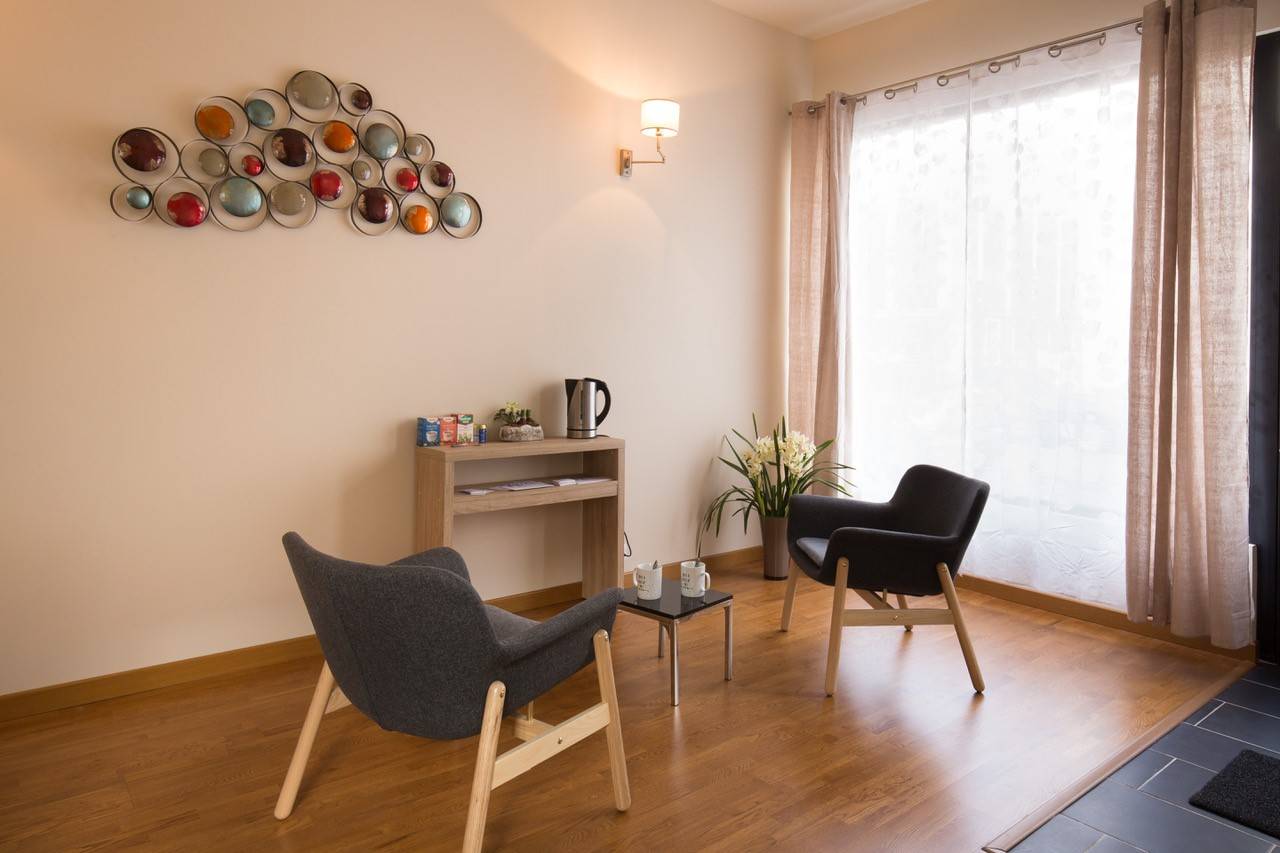 ADRIAN PARKER loue un local commercial au havre