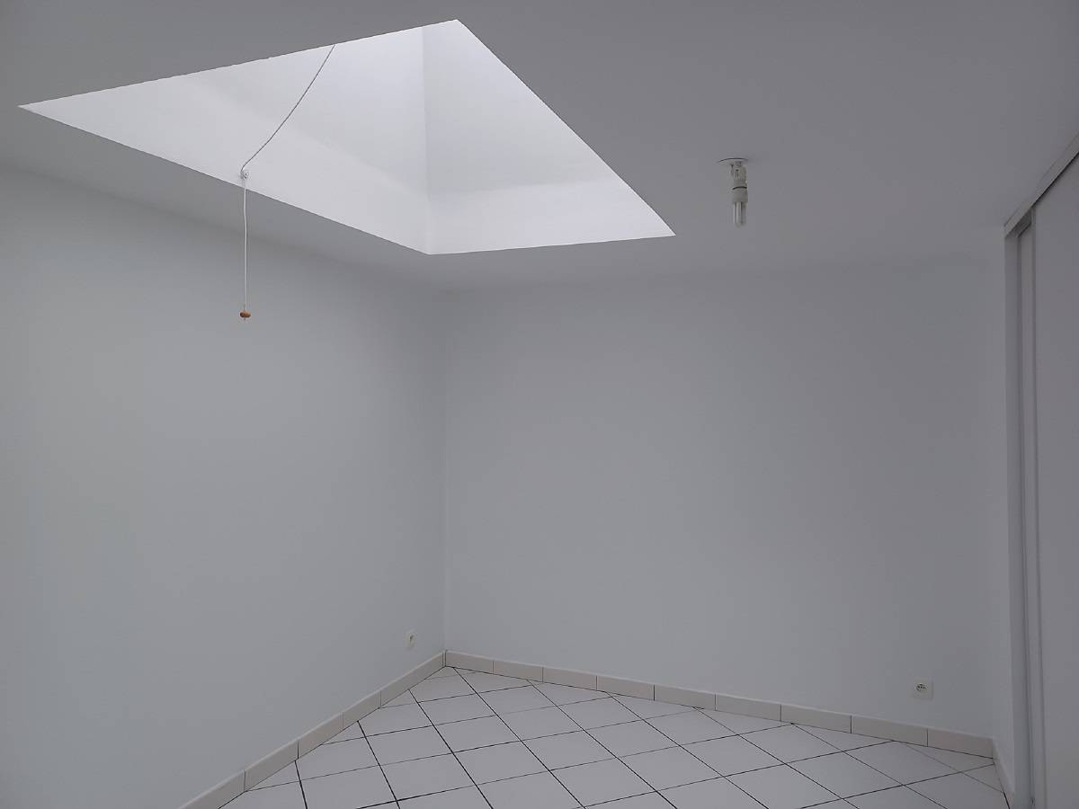 Trouver F3 à la location quartier Anatole France avec Agence Adrian Parker