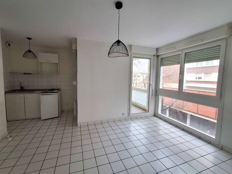 Louer avec ADRIAN PARKER