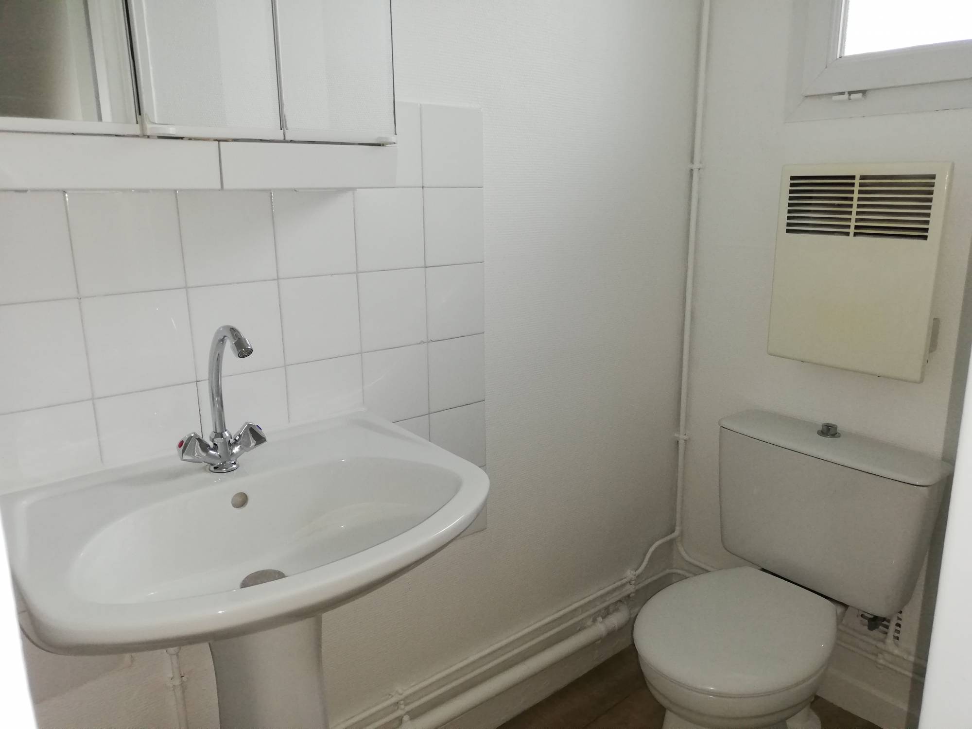 A louer bel appartement F1 centre ville du Havre