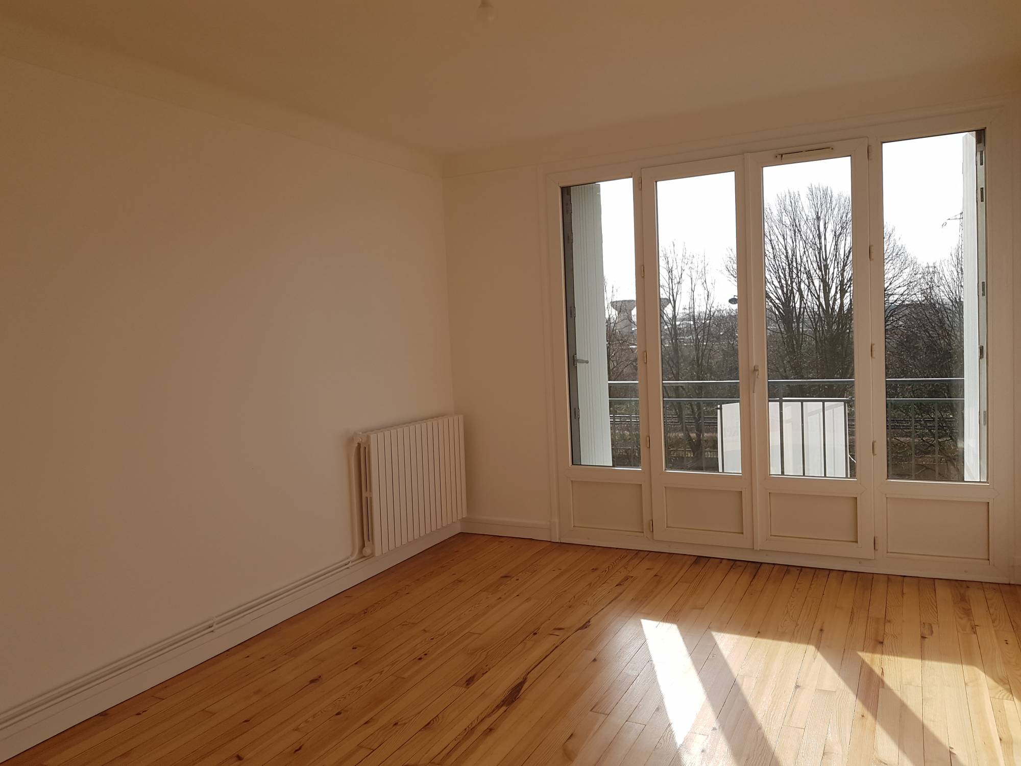 Trouver une location proche de Graville avec agence Adrian Parker