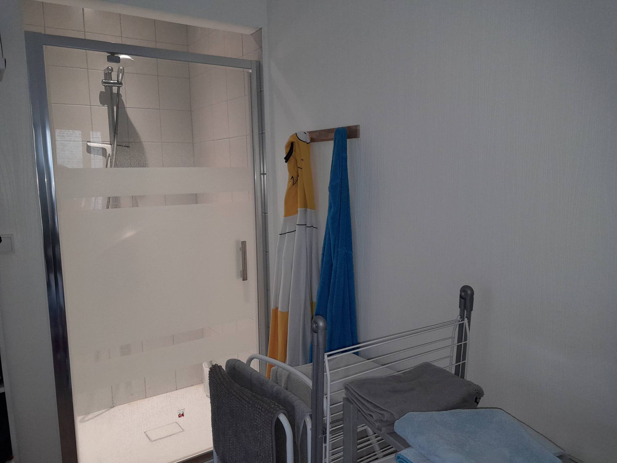 Trouver F2 meublé rue michelet avec agence adrian parker