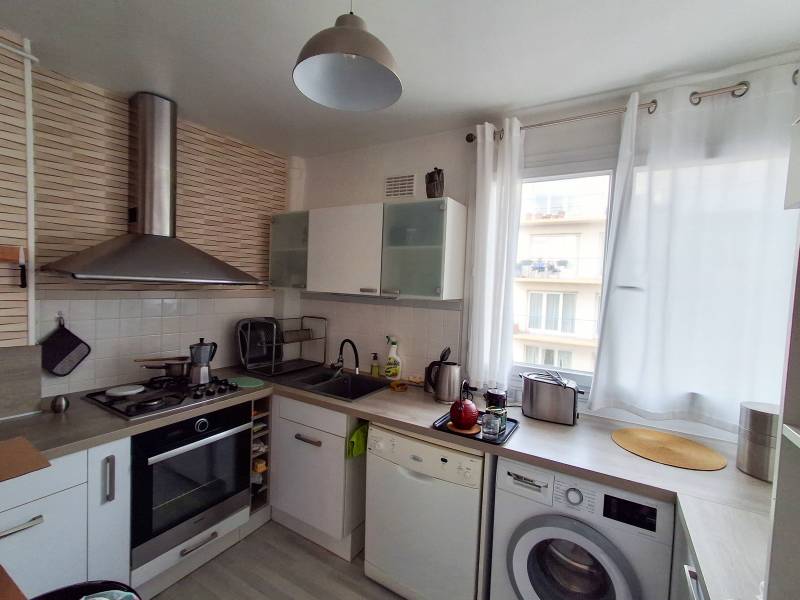 A louer appartement F3 meublé Danton