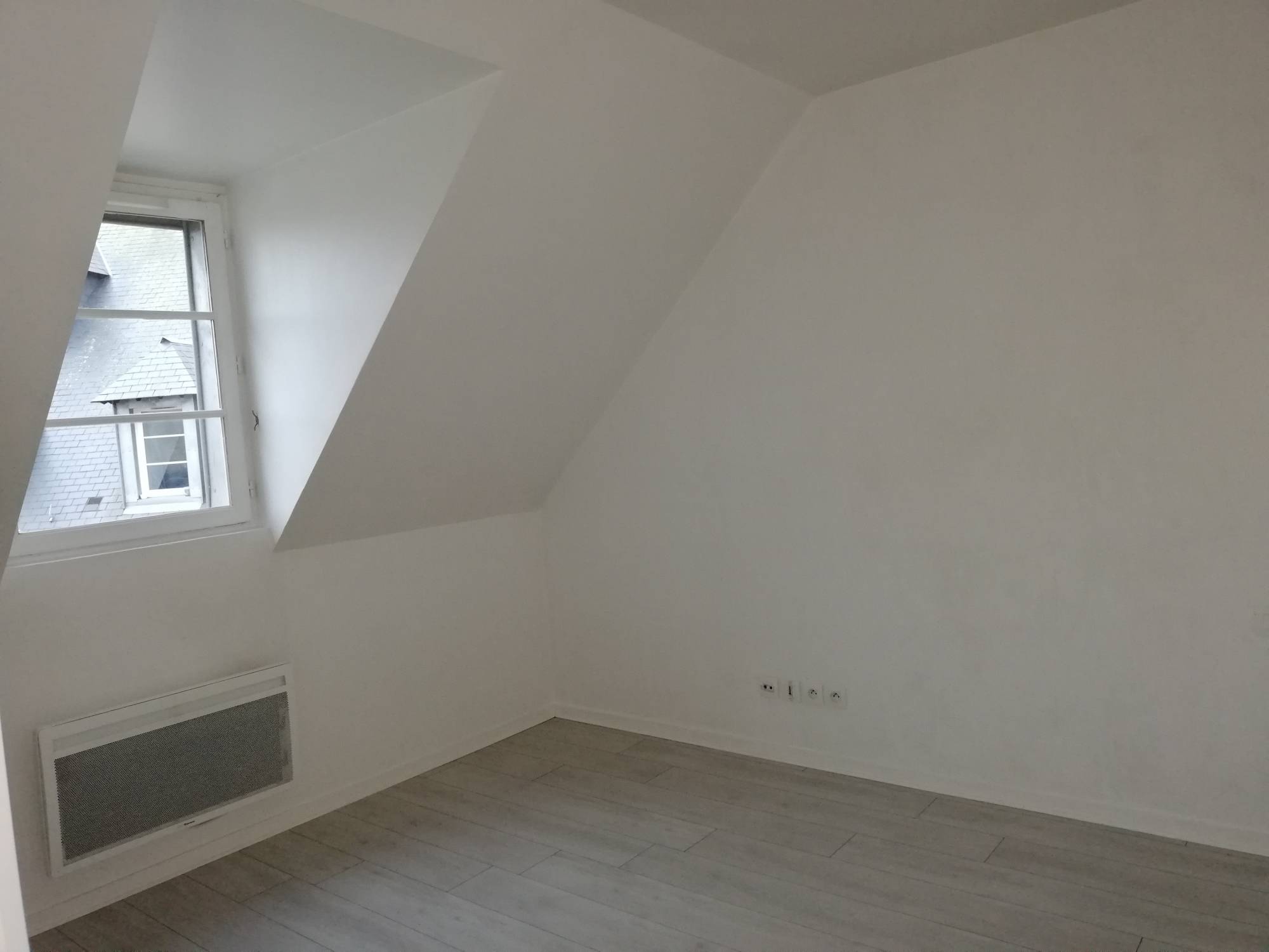 Trouver une location à HARFLEUR avec l'agence Adrian Parker