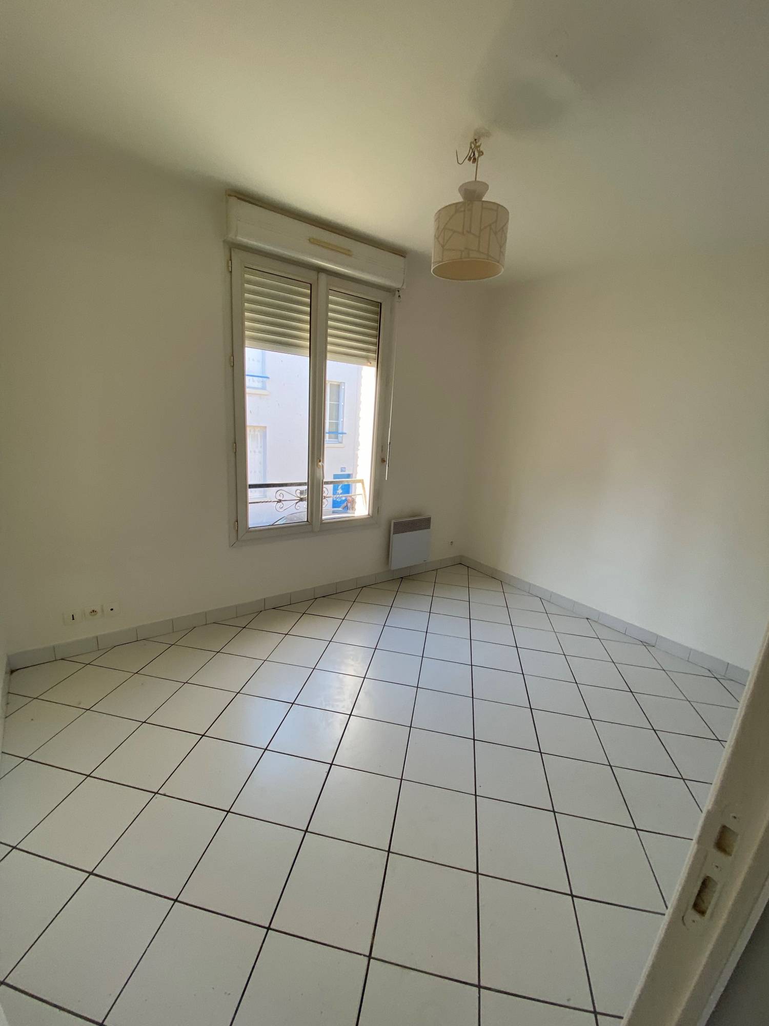 Trouver F3 à la location avec Agence Adrian Parker