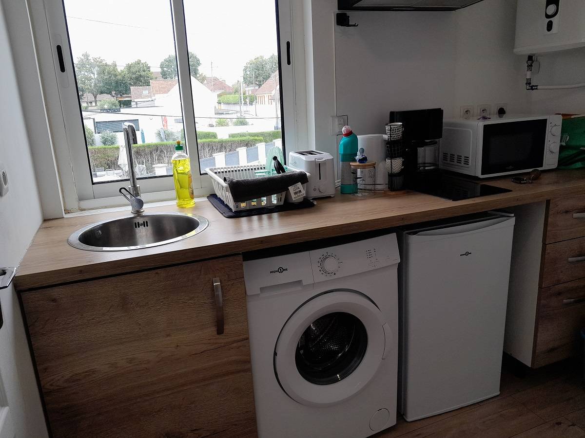 Trouver F1 à louer avec agence adrian parker