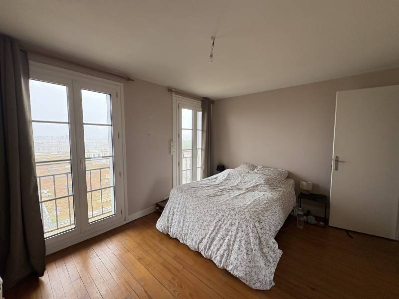 Grand F3 à louer part Adrian Parker