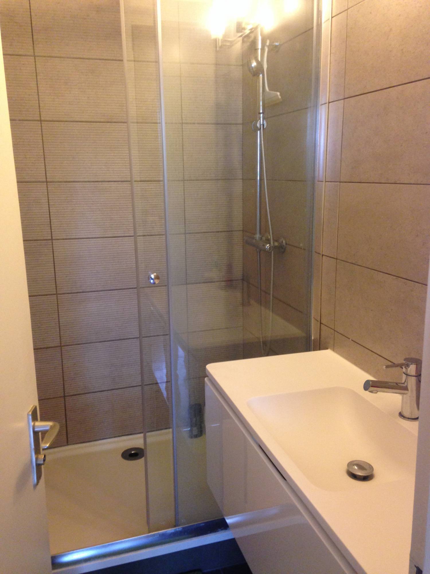 Trouver location appartement F4 avec Agence Adrian Parker