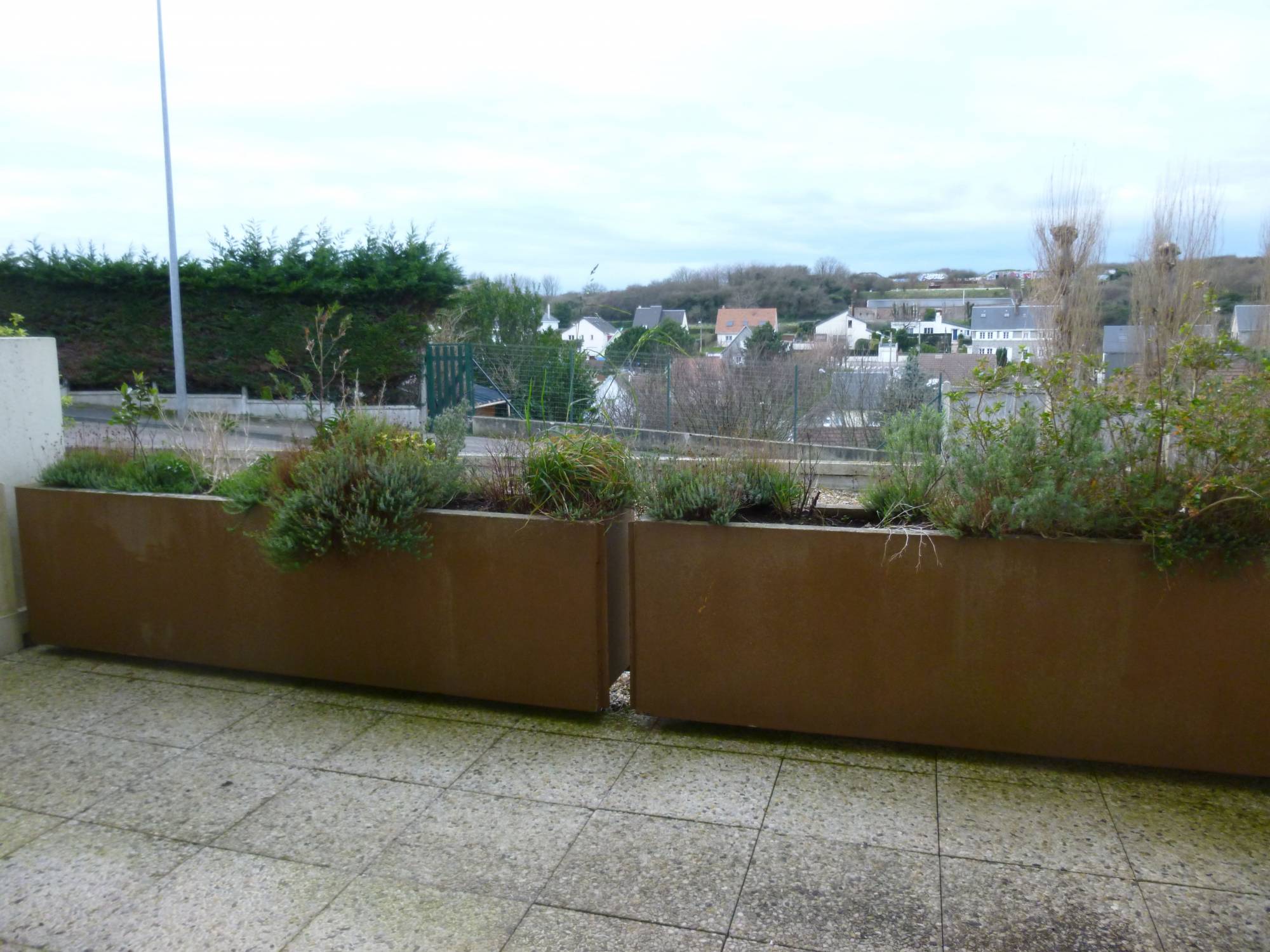 Terrasse avec vue dégagée au calme