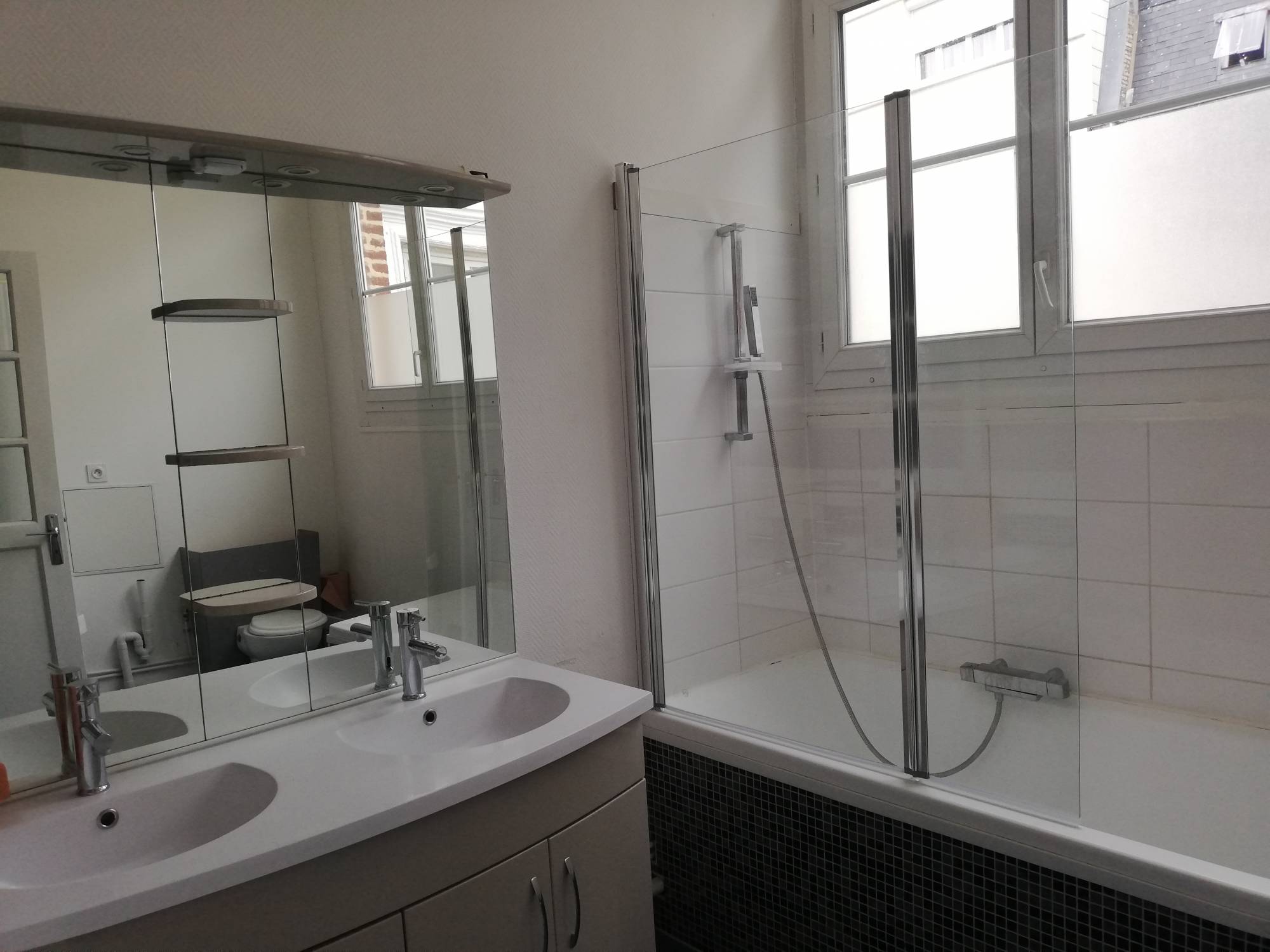 Trouver une location F4 type duplex avec Agence Adrian Parker