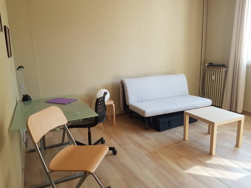 A louer un appartement meublé