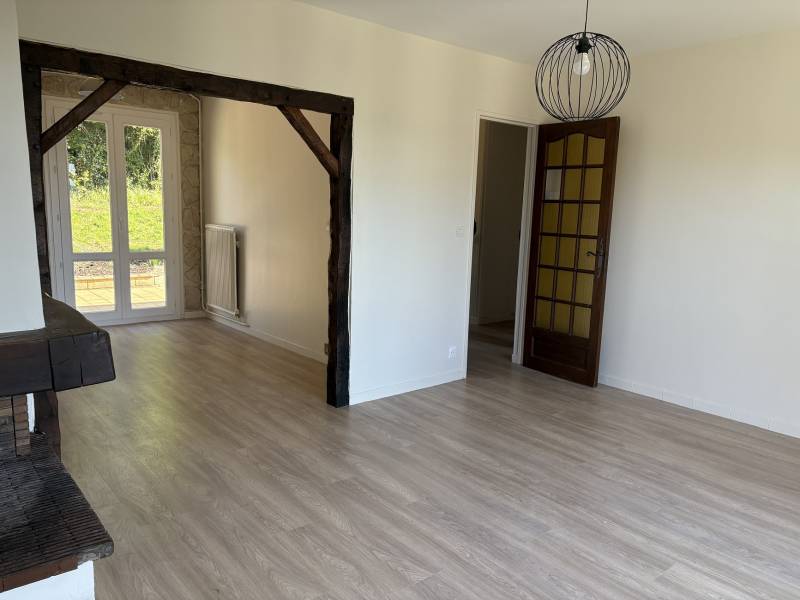 Maison à louer par Adrian Parker