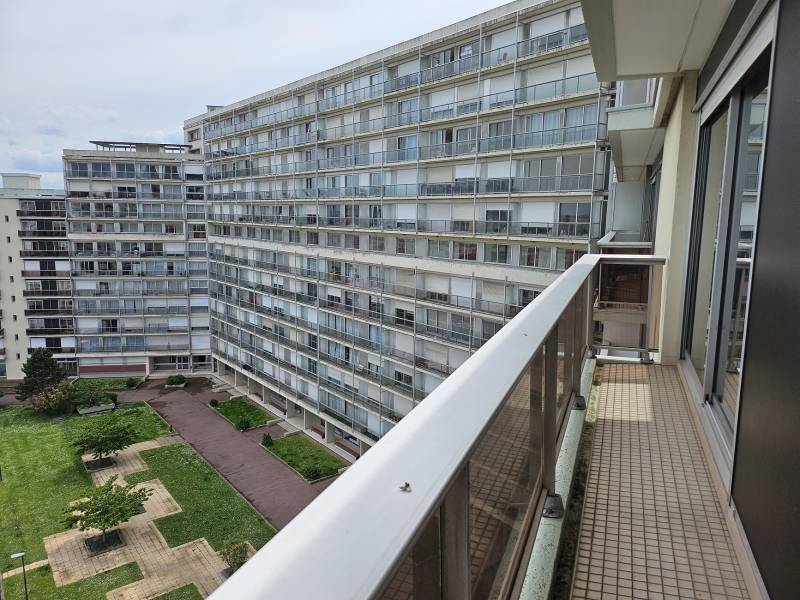 Résidence de france studio meublé à louer