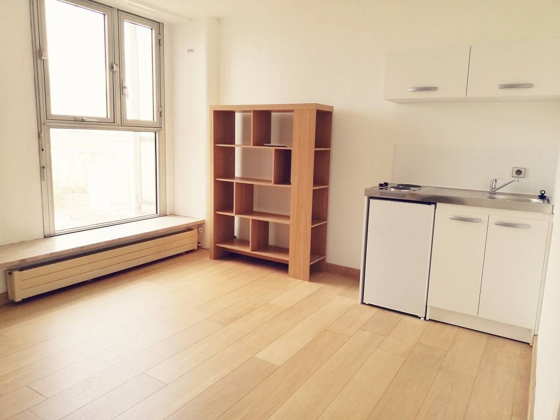 A louer studio refait à neuf