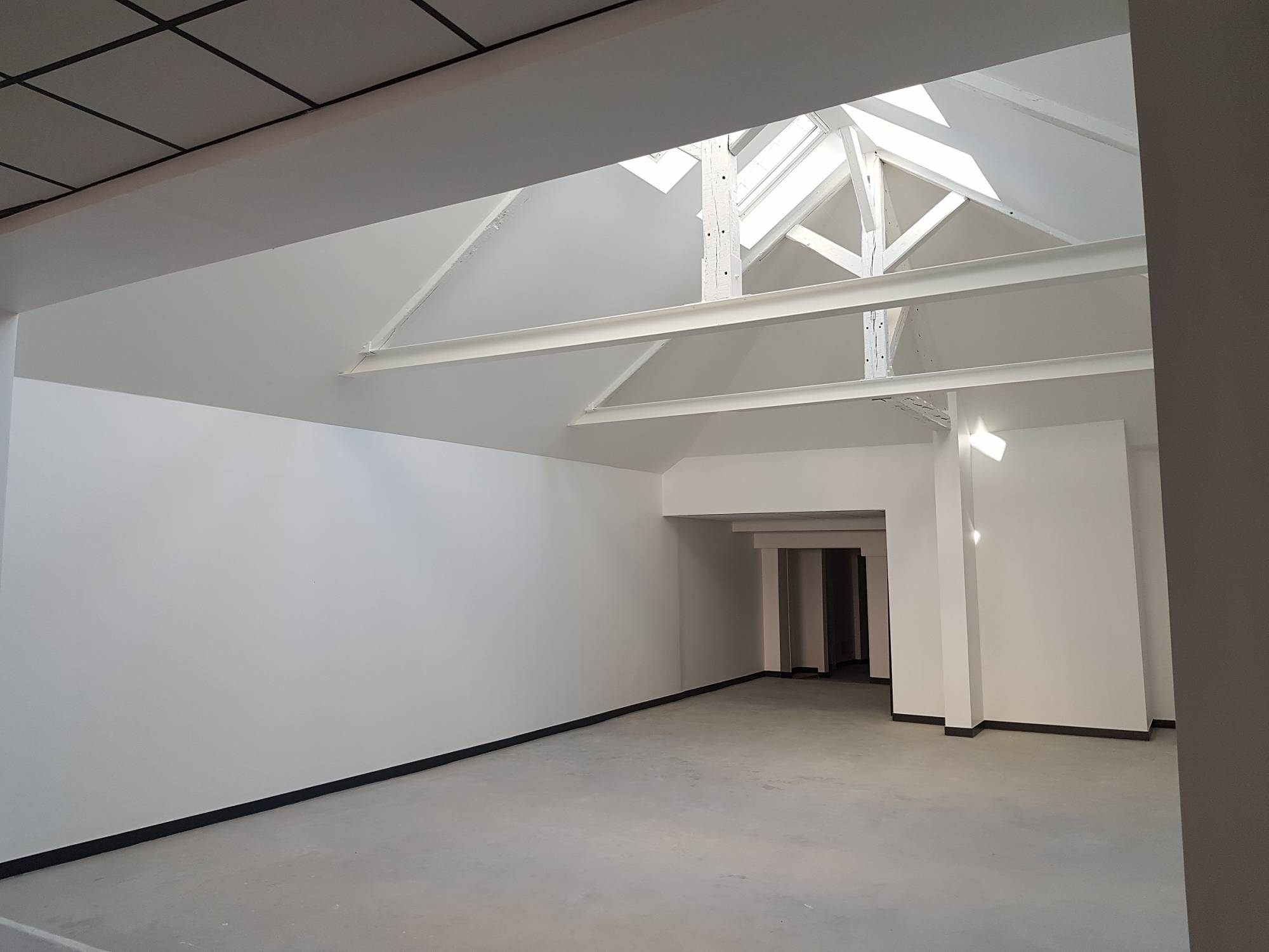 adrian parker loue un local commercial en centre ville du HAVRE