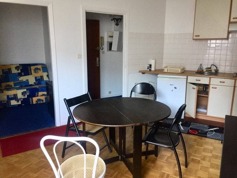 Beau studio à louer