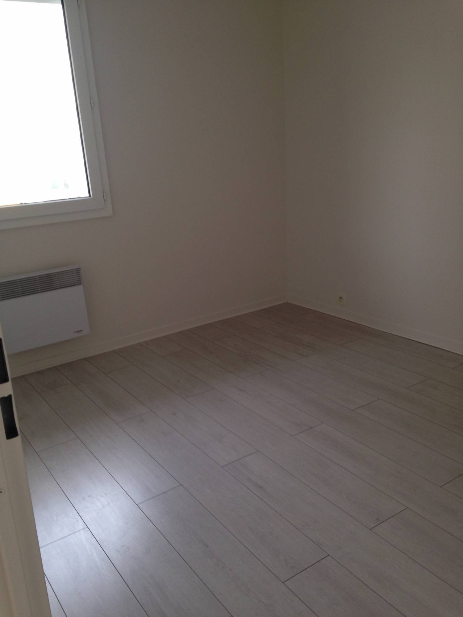 Trouver une location proche de la plage avec agence Adrian Parker