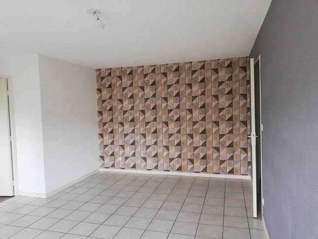 Trouver F2 bis en location avec Agence Adrian Parker