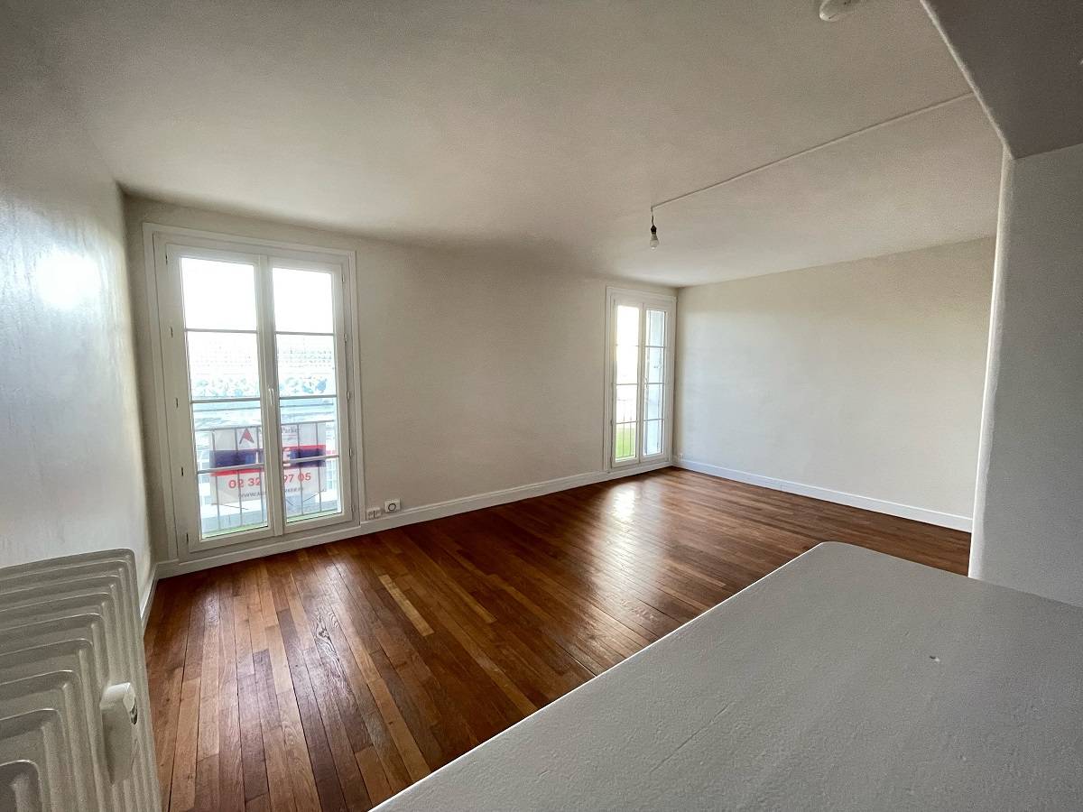 Trouver F1 à la location sur Le Havre avec Agence Adrian Parker