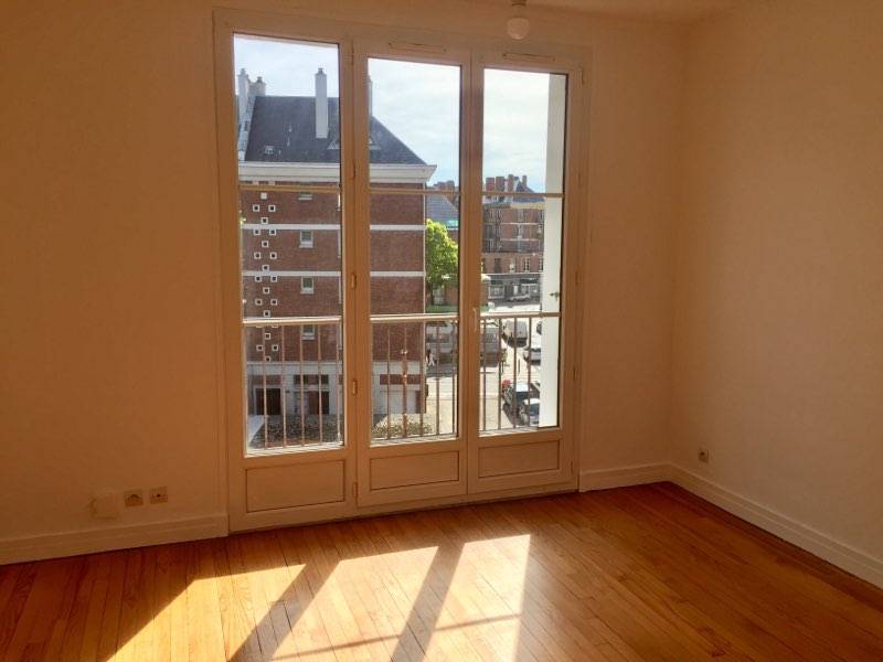 Trouver une location à Saint-François avec agence Adrian Parker