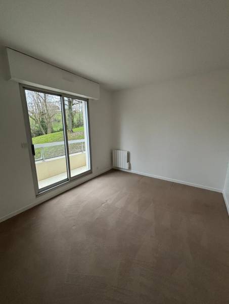 F3 a loué part Adrian Parker