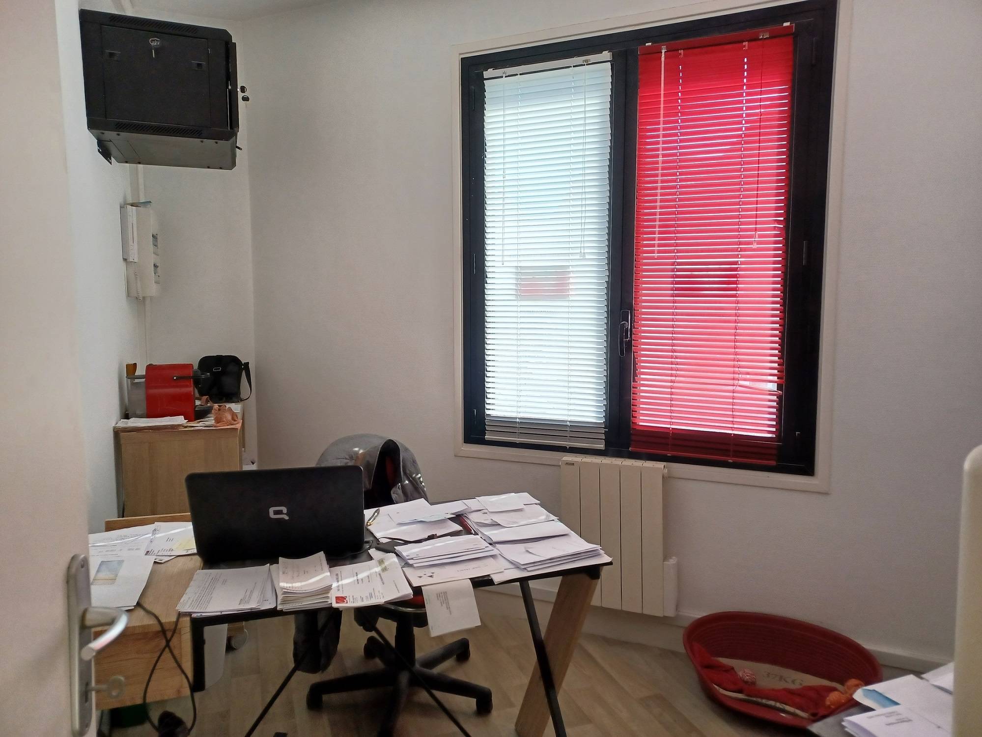 ADRIAN PARKER loue des bureaux au HAVRE