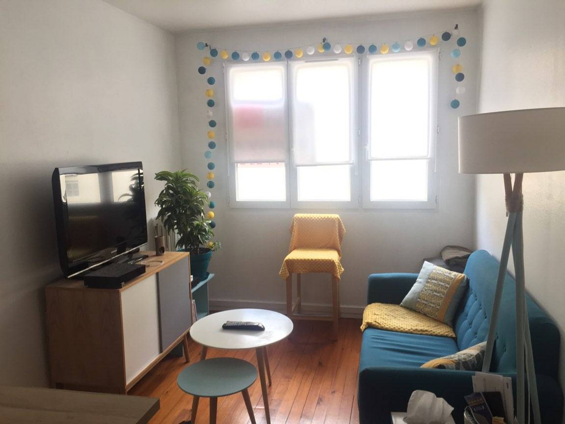 Adrian Parker loue appartement F2 centre ville du Havre