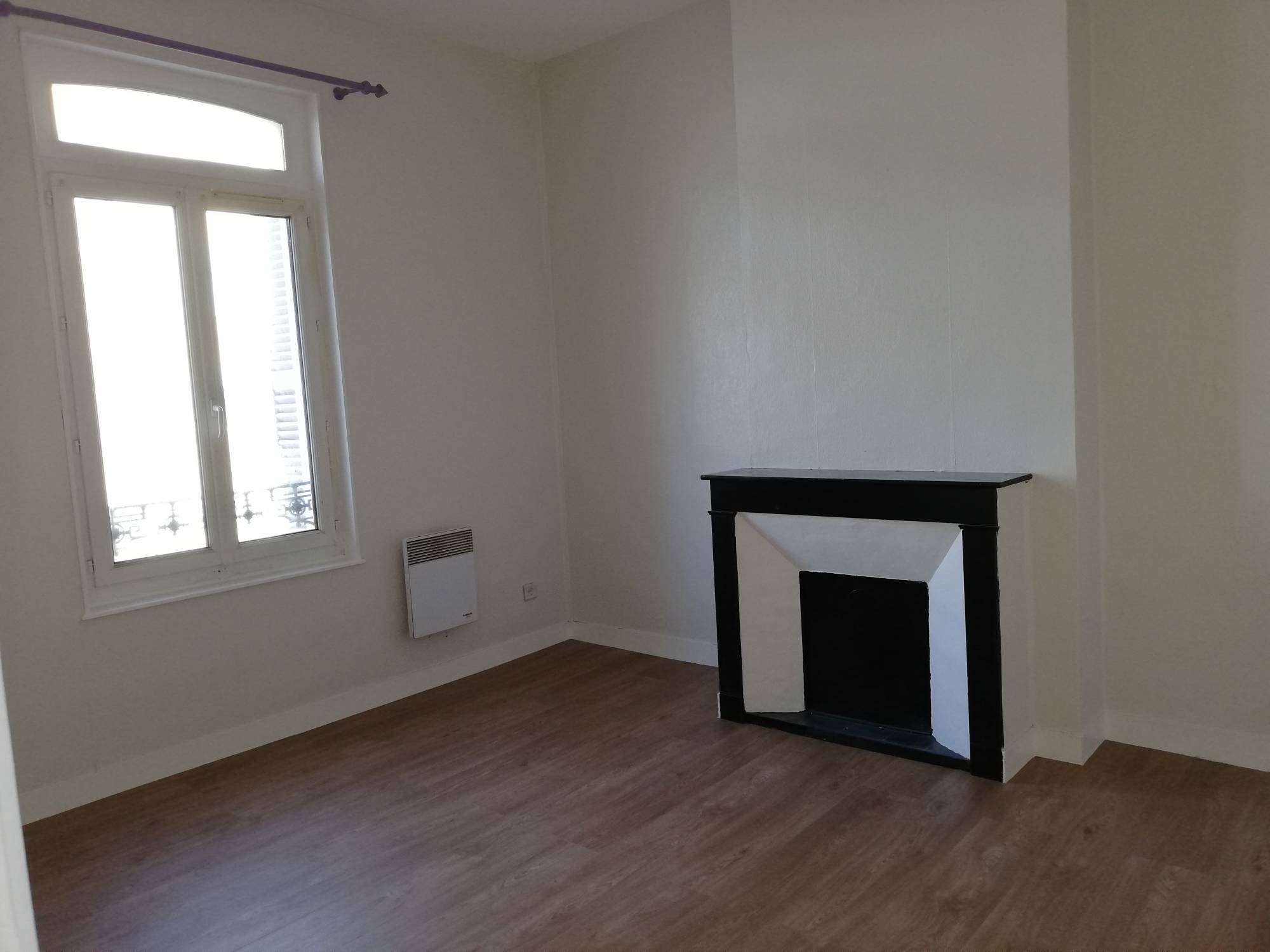 Trouver une location F3 proche Graville avec l'agence Adrian Parker