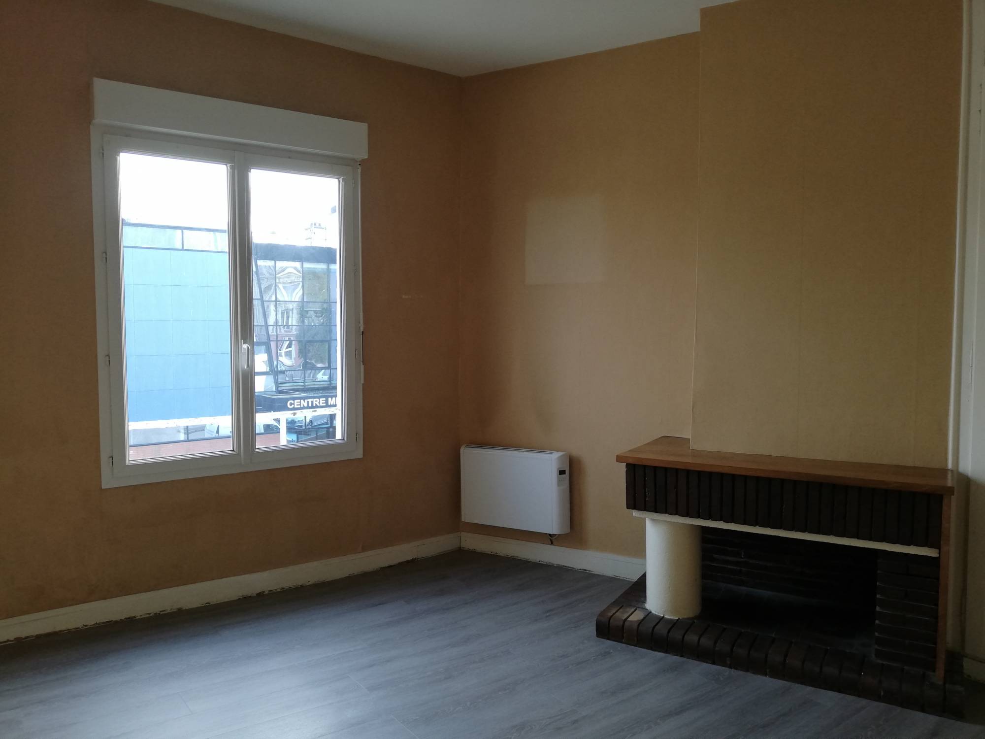 Trouver F3 en location avec Agence Adrian Parker