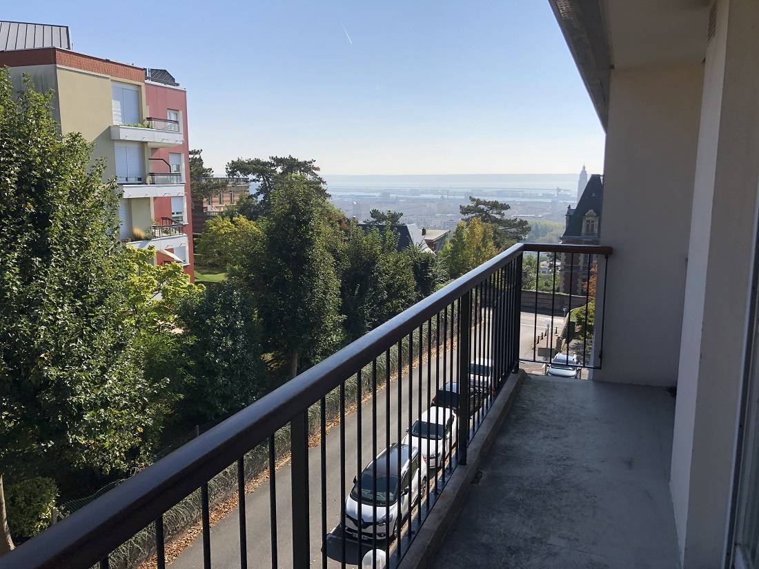 appartement avec jolie vue dégagée à louer