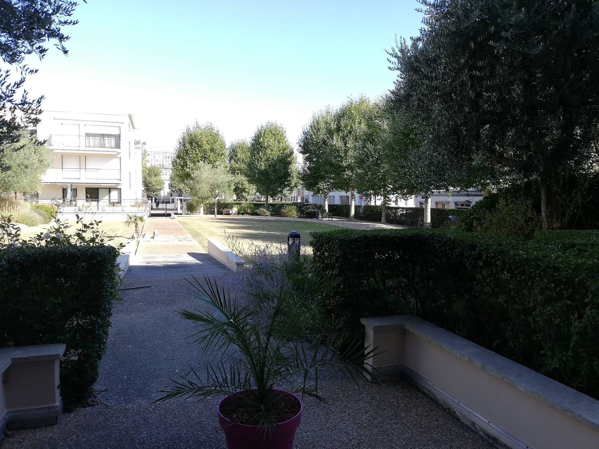 à louer appartement f3 proche halles centrales