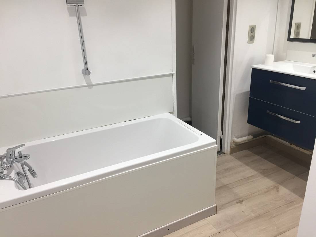 location appartement en parfait état proche place du chillou