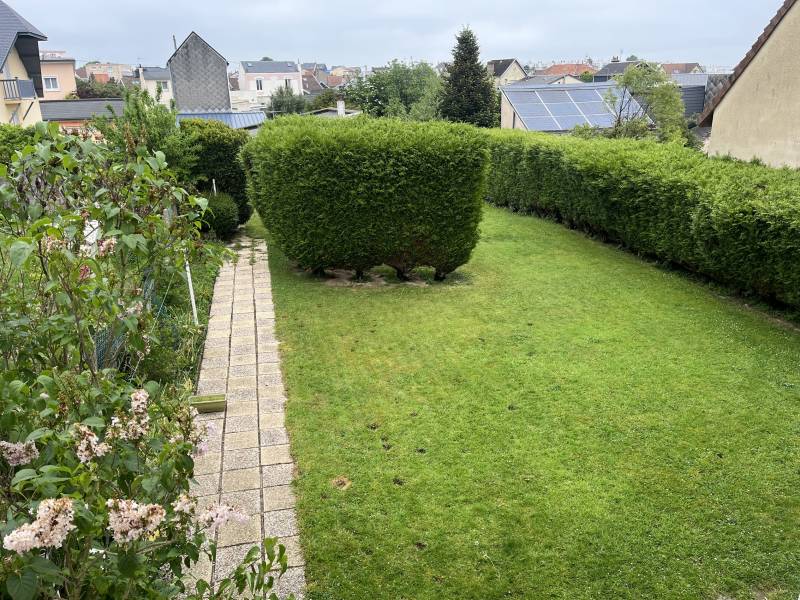 jolie maison en location à sanvic 