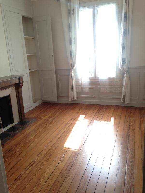 Adrian parker loue un F3 au HAVRE