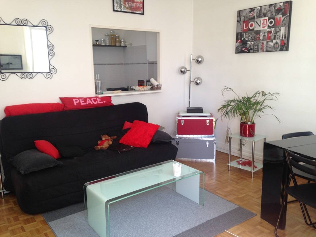 bel appartement à louer aux halles centrales