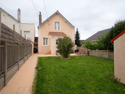 Notre zone d'activité pour ce service Acheter une maison traditionnelle avec jardin et terrasse