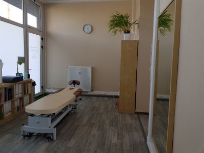 Notre zone d'activité pour ce service Local commercial refait à neuf dans rue piétonne